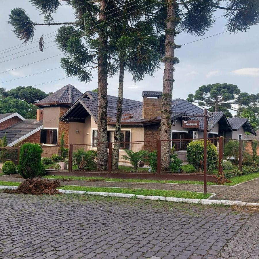 Отель Residencial Pine House Канела Экстерьер фото