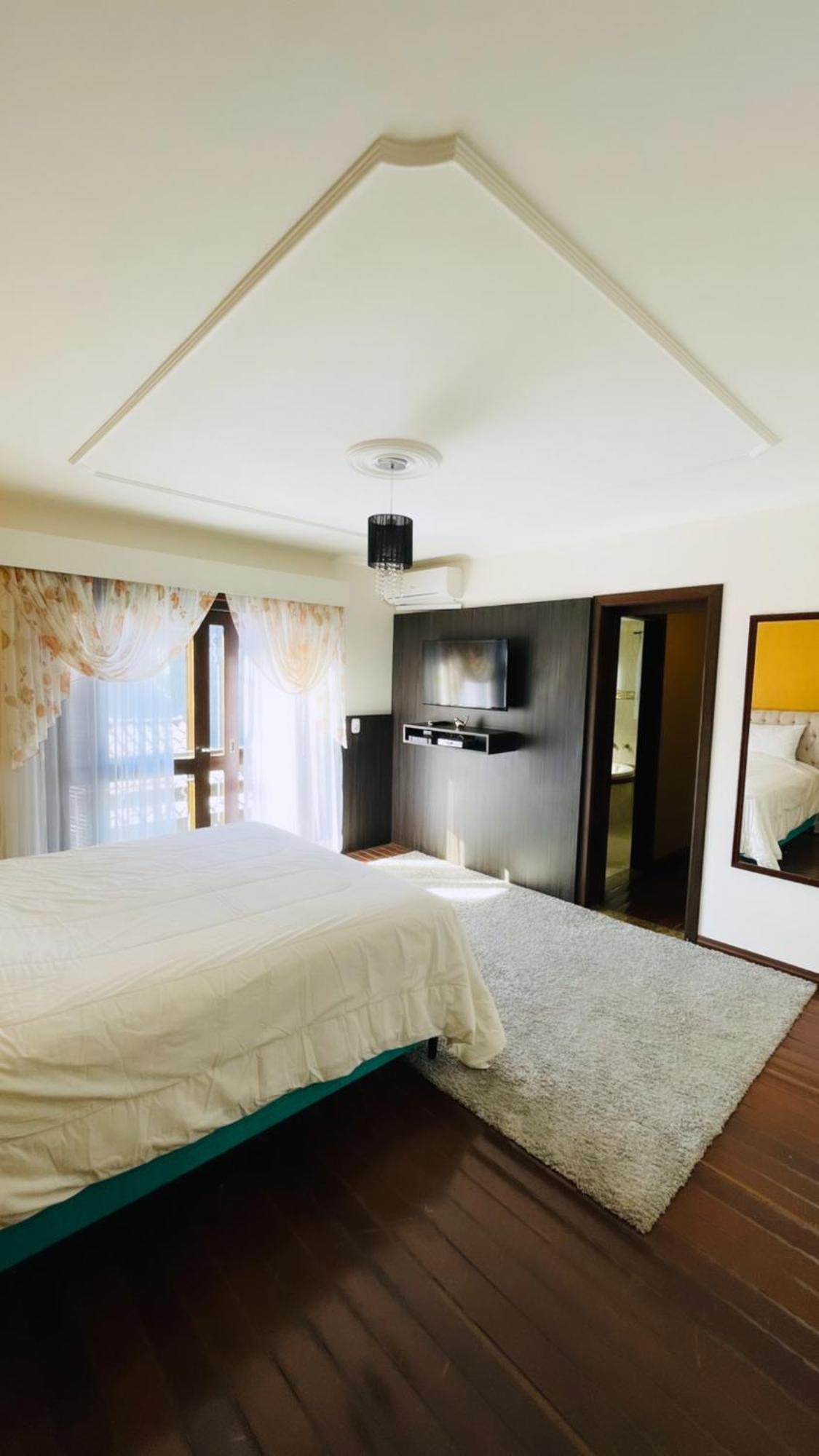 Отель Residencial Pine House Канела Экстерьер фото